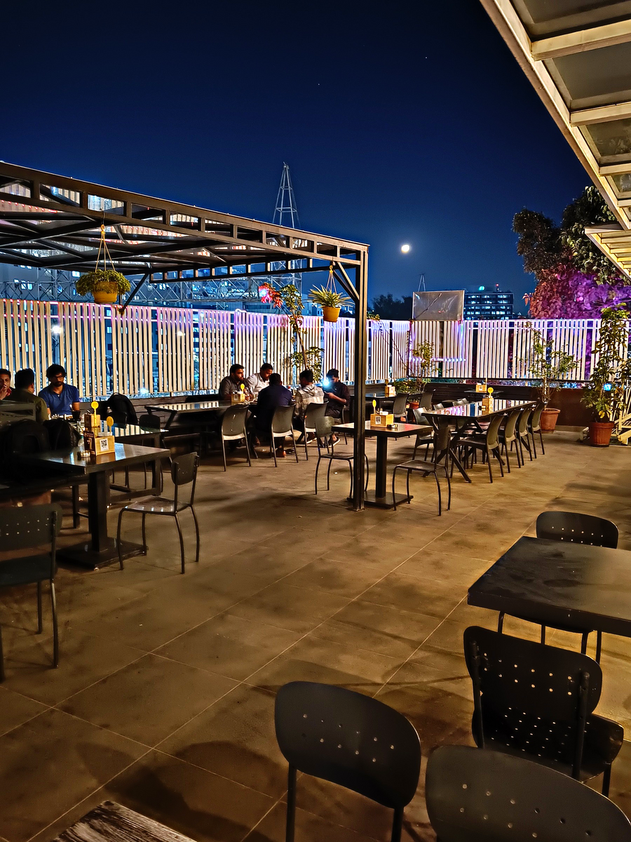 scenic rooftop dining which is great for friends, couples family and groups